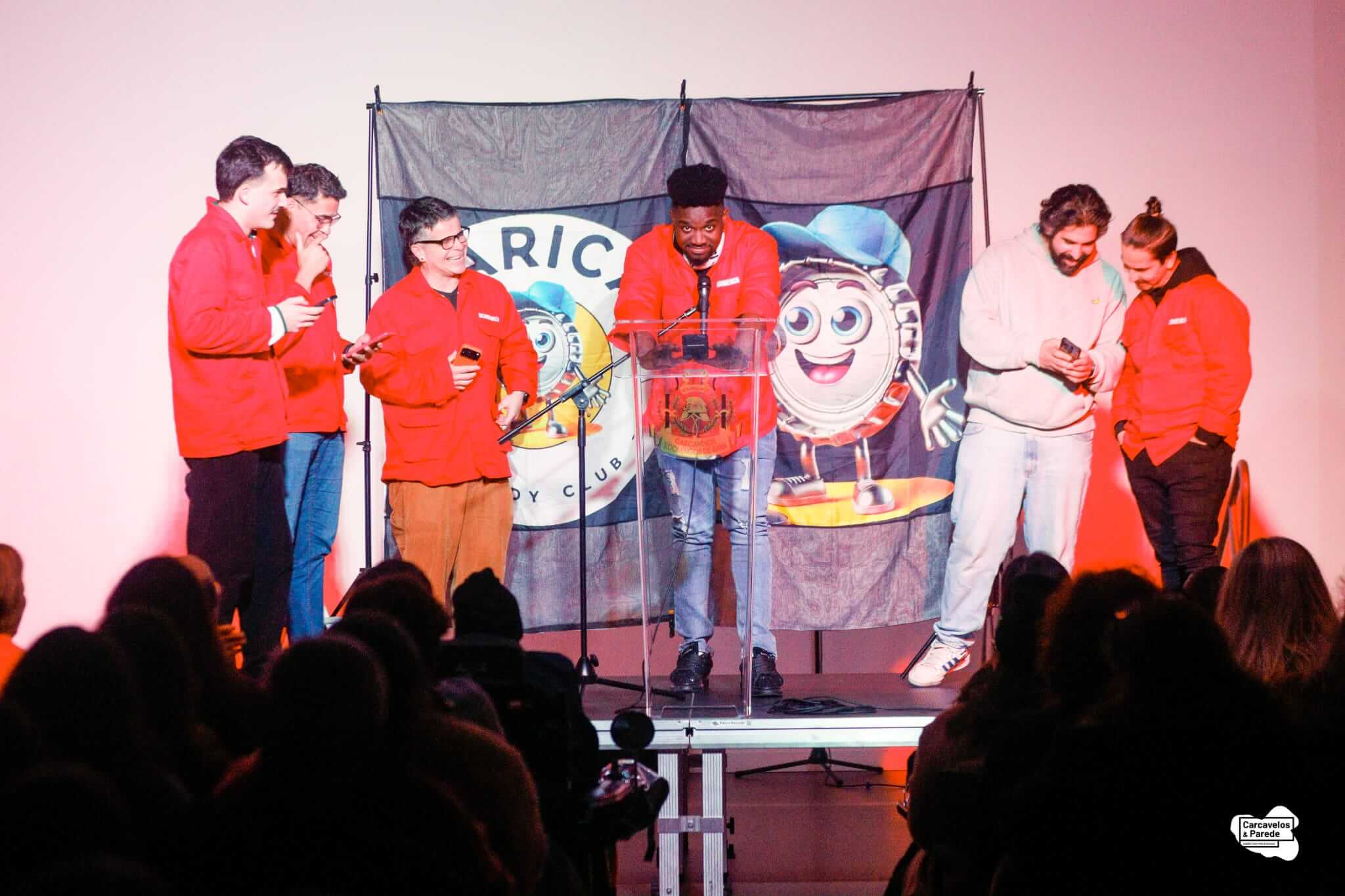 O humor subiu ao palco nos Bombeiros de Carcavelos - 1