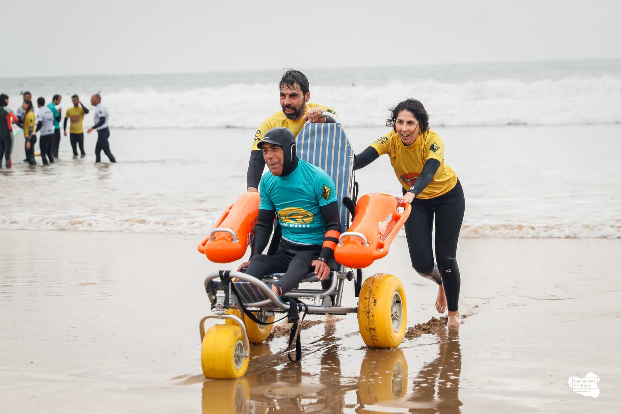 Surf Adaptado na Praia de Carcavelos - 3