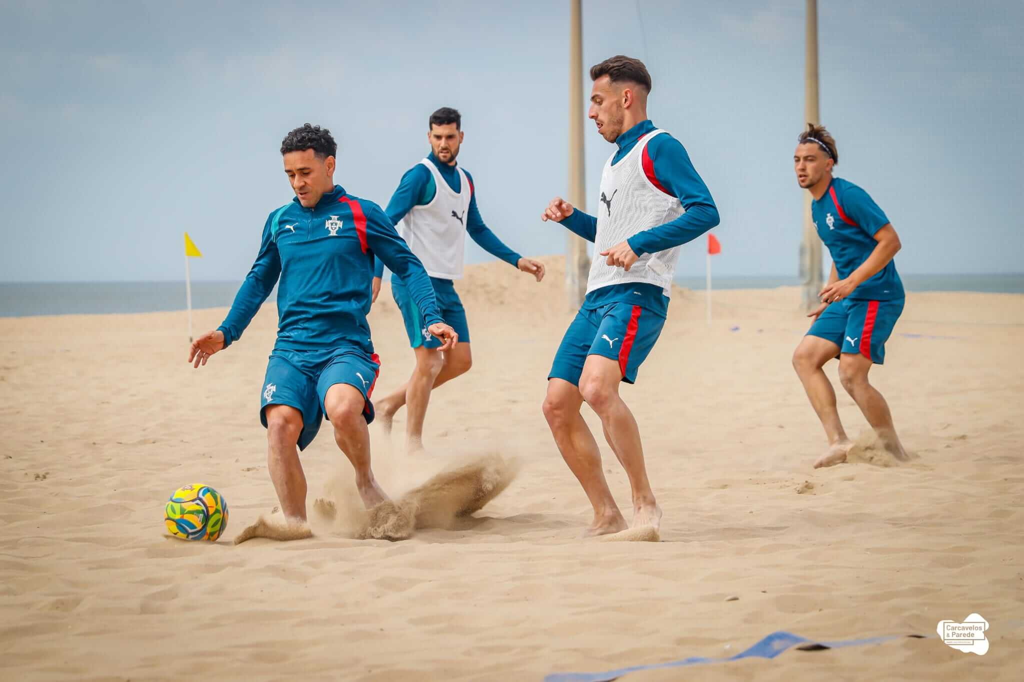 Praia de Carcavelos recebe estágio da Seleção Nacional de Futebol de Praia - 2