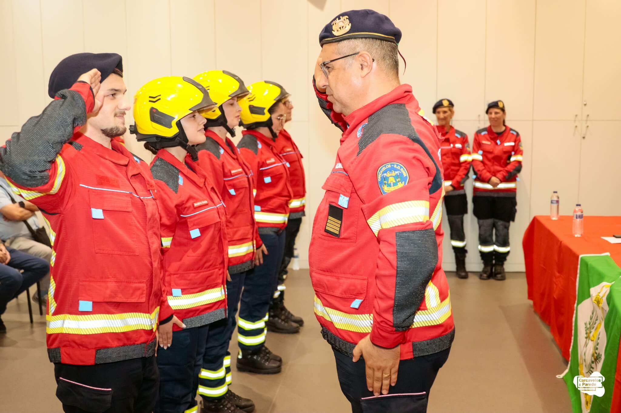 Formar bombeiros ao serviço da comunidade (2)
